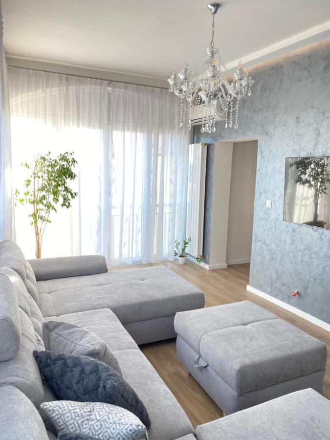 Apartment Lana Baska Voda Bagian luar foto