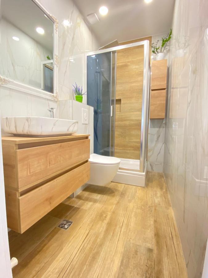 Apartment Lana Baska Voda Bagian luar foto