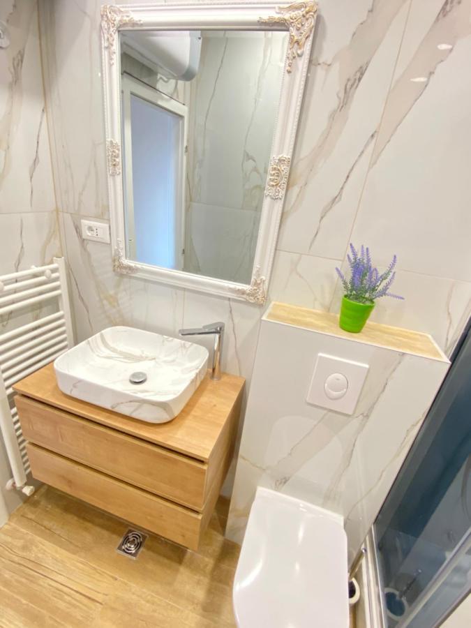 Apartment Lana Baska Voda Bagian luar foto