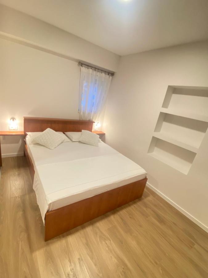 Apartment Lana Baska Voda Bagian luar foto